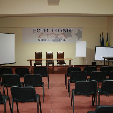 Hotel Coandi Arad Bagian luar foto